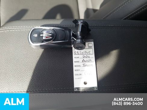 Used 2024 Buick Encore GX Sport Touring image 39