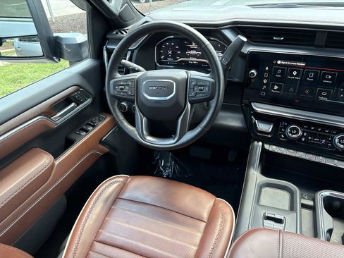 Used 2025 GMC Sierra 2500 Denali Ultimate AWD/4WD image 29