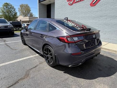 Used 2023 Honda Civic Sport Touring image 9