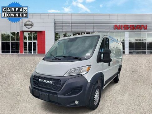 Used 2025 RAM ProMaster 2500 w/ Convenience Group FWD image 10