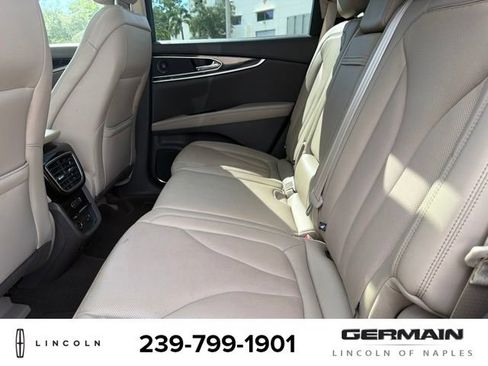Used 2022 Lincoln Nautilus Reserve w/ Equipment Group 201A FWD image 13