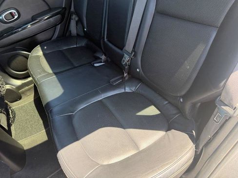 Used 2014 Kia Soul + w/ Primo Package FWD image 21