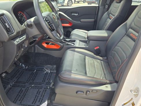 Used 2025 Nissan Frontier PRO-4X w/ Pro Premium Package AWD/4WD image 20