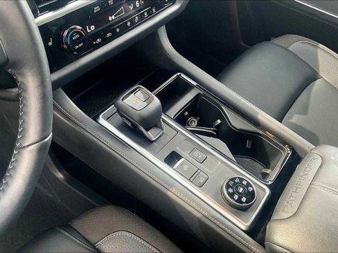 Certified 2023 Nissan Pathfinder SL image 15