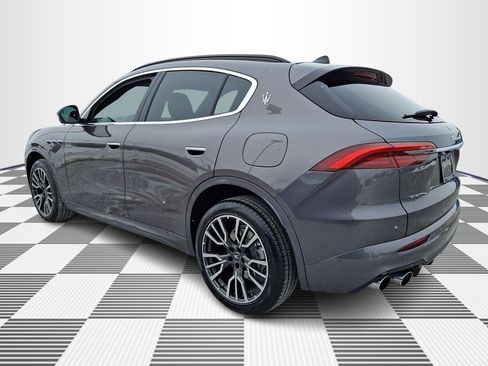 Certified 2025 Maserati Grecale Modena AWD/4WD image 8