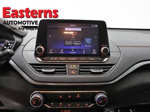 Used 2020 Nissan Altima 2.5 SR FWD image 12