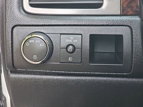 Used 2013 GMC Yukon Denali AWD/4WD image 30