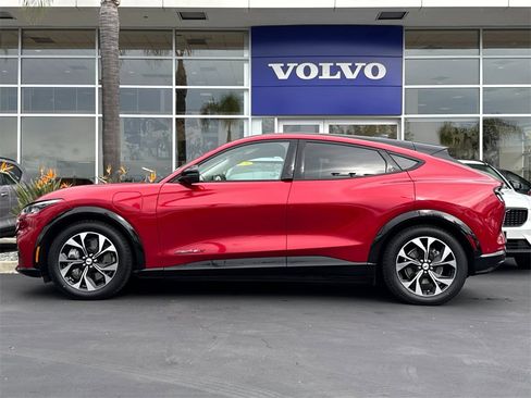 Used 2021 Ford Mustang Mach-E Premium image 2