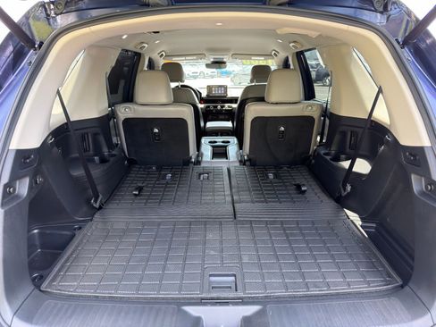 Used 2025 Honda Pilot EX-L image 32