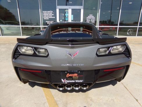 Used 2016 Chevrolet Corvette Z06 w/ 3LZ Preferred Equipment Group RWD image 7