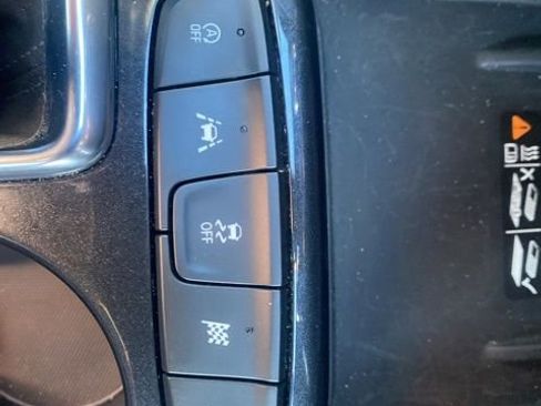 Used 2025 Chevrolet TrailBlazer ACTIV w/ Convenience Package image 16