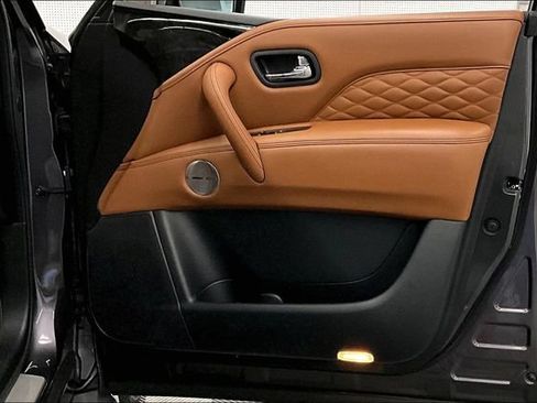 Used 2022 INFINITI QX80 Sensory w/ Cargo Package AWD/4WD image 23