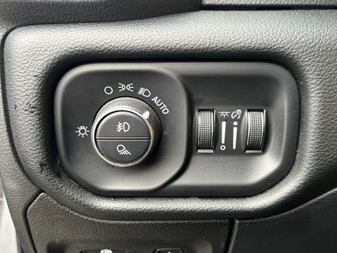 Used 2021 RAM 1500 Laramie w/ Off Road Group AWD/4WD image 18