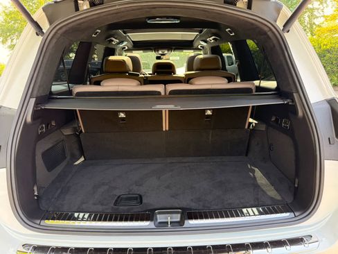 New 2025 Mercedes-Benz GLS 580 4MATIC image 36