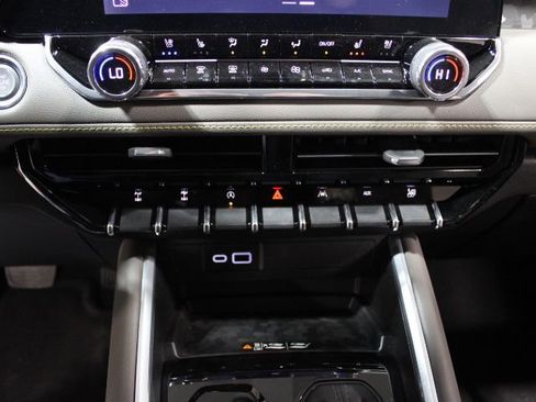 New 2026 Chevrolet Colorado ZR2 w/ Midnight Edition image 35