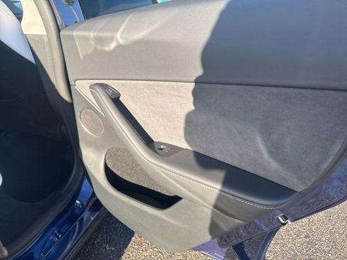 Used 2024 Tesla Model Y Performance image 13