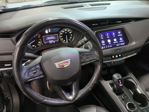 Used 2019 Cadillac XT4 Sport w/ Cold Weather Package AWD/4WD image 5
