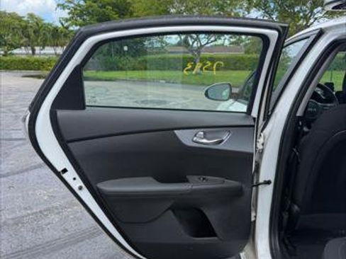 Used 2023 Kia Forte LXS FWD image 23