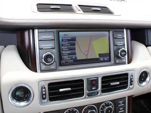 Used 2012 Land Rover Range Rover HSE LUX w/ Luxury Interior Pkg image 16