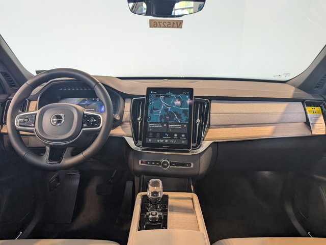Used 2026 Volvo XC90 B6 Plus w/ Protection Package Premier AWD/4WD image 13