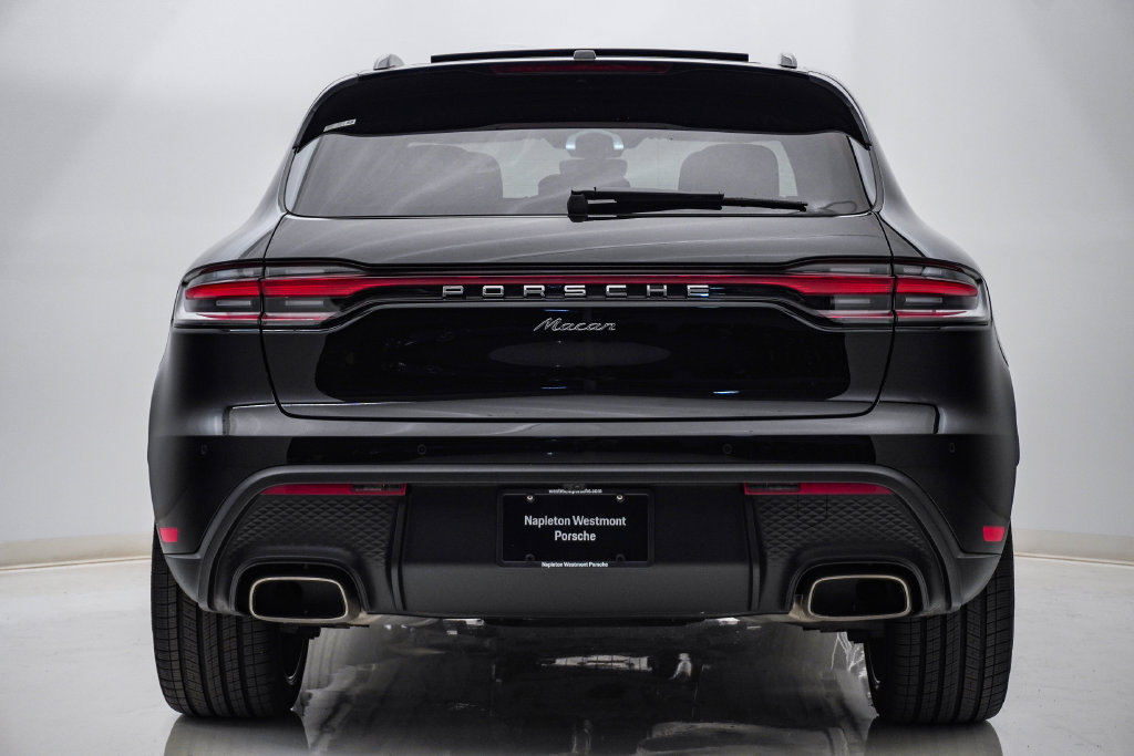 Certified 2026 Porsche Macan AWD/4WD image 10