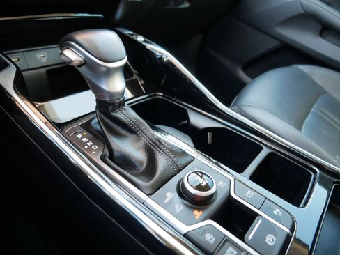 Certified 2023 Kia Sorento SX image 24