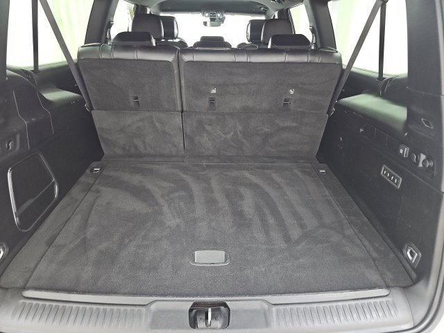 Used 2024 Jeep Wagoneer L Series II w/ Flexible Seating Group AWD/4WD image 5