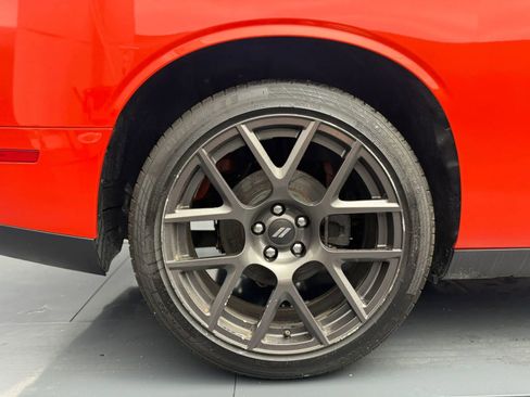 Used 2018 Dodge Challenger R/T w/ Sound Group RWD image 23