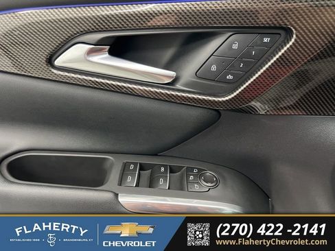 Used 2024 Chevrolet Traverse RS image 23