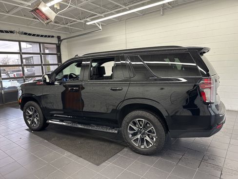 Used 2023 Chevrolet Tahoe Z71 w/ Luxury Package image 5