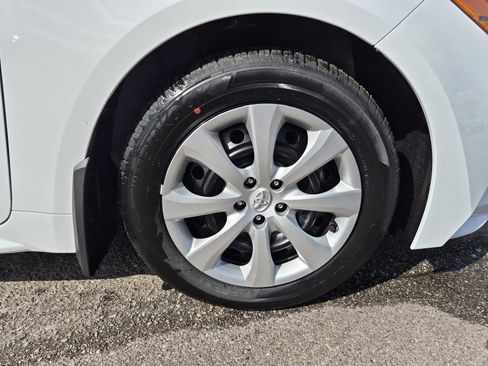 Used 2026 Toyota Corolla LE image 7