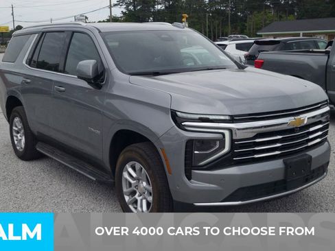 Used 2025 Chevrolet Tahoe LT AWD/4WD image 2
