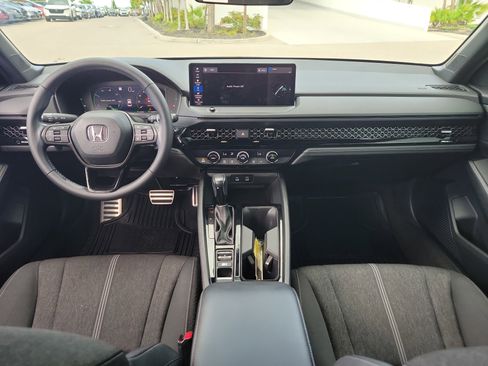 Used 2023 Honda Accord Sport image 15