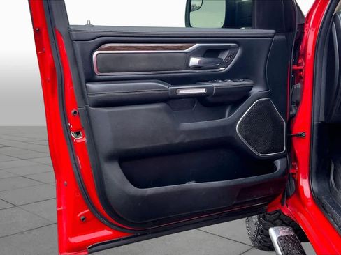 Used 2019 RAM 1500 Laramie RWD image 22