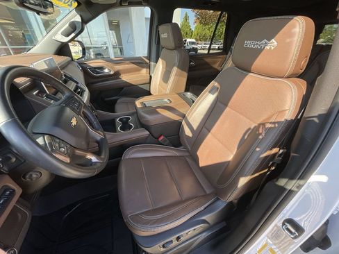 Certified 2023 Chevrolet Tahoe High Country w/ Premium Package 2 AWD/4WD image 20