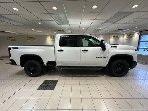 New 2026 Chevrolet Silverado 2500 LT AWD/4WD image 3