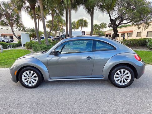 Used 2013 Volkswagen Beetle 2.5 FWD image 5