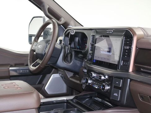 New 2026 Ford F250 King Ranch w/ Chrome Package AWD/4WD image 31