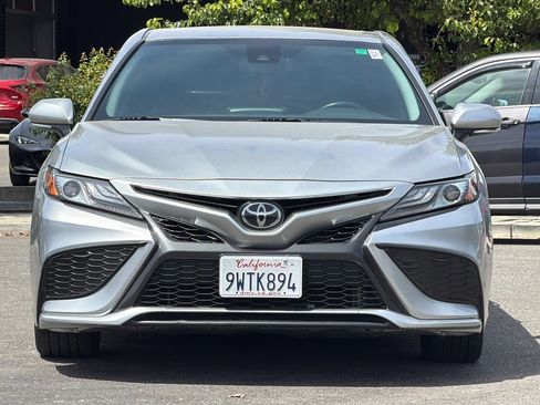Used 2023 Toyota Camry XSE FWD image 9