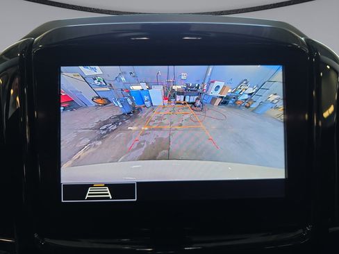 Used 2021 Chevrolet Traverse LT w/ LPO, Floor Liner Package AWD/4WD image 28