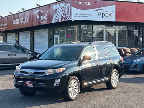 Used 2013 Toyota Highlander Limited AWD/4WD image 3