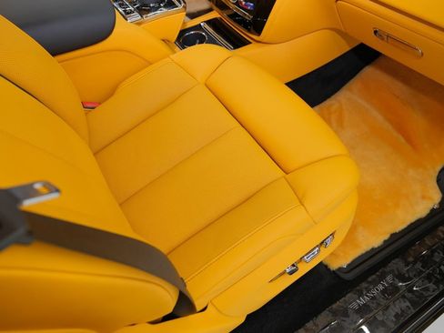 Used 2026 Rolls-Royce Phantom Sedan RWD image 39