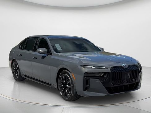 New 2026 BMW 760i xDrive AWD/4WD image 7
