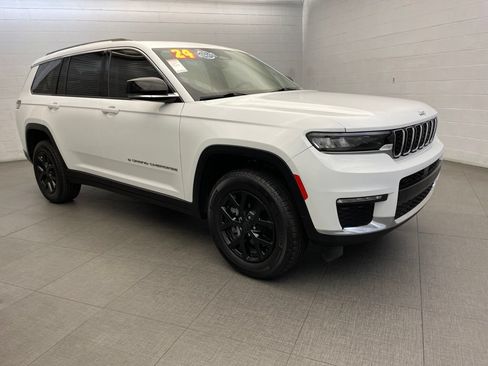 Certified 2024 Jeep Grand Cherokee L Limited RWD image 3
