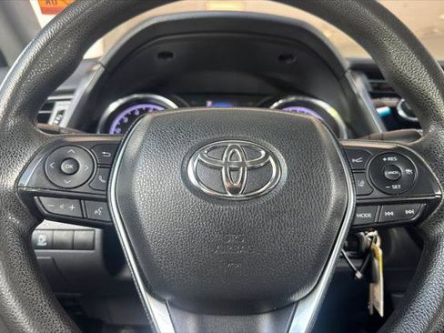 Certified 2019 Toyota Camry LE FWD image 22