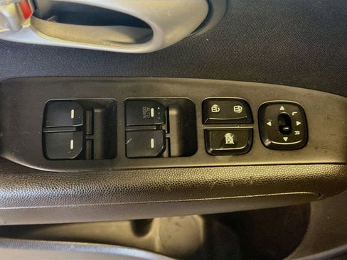 Used 2016 Kia Soul FWD image 15