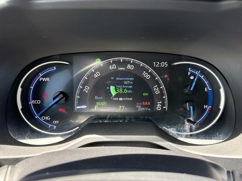 Used 2025 Toyota RAV4 XLE AWD/4WD image 18