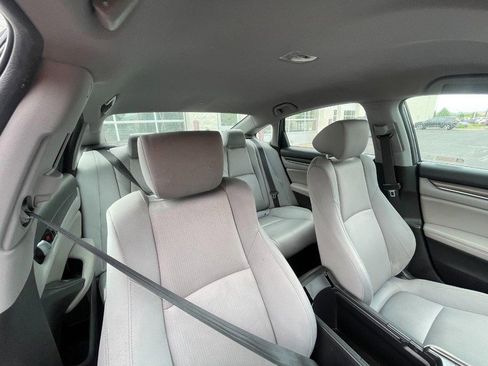 Used 2019 Honda Accord LX image 4