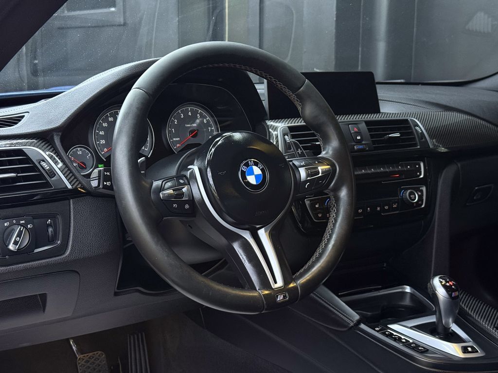 Used 2018 BMW M4 Coupe RWD image 14