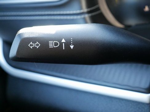 Used 2024 Jeep Grand Cherokee Altitude image 24